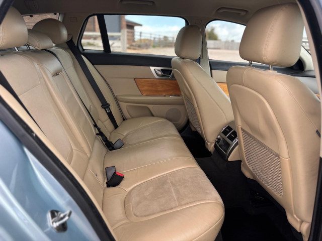 Jaguar Xf - Image 16
