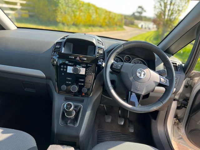 Vauxhall Zafira - Image 11