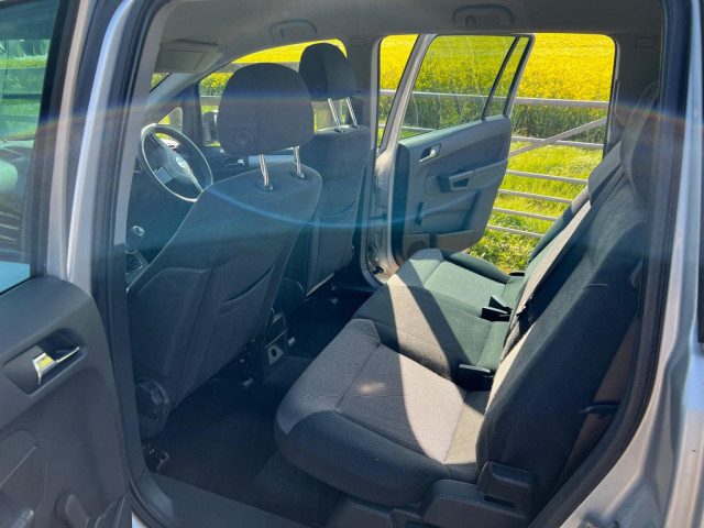 Vauxhall Zafira - Image 13