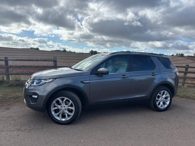 Land Rover Discovery Sport - Image 4