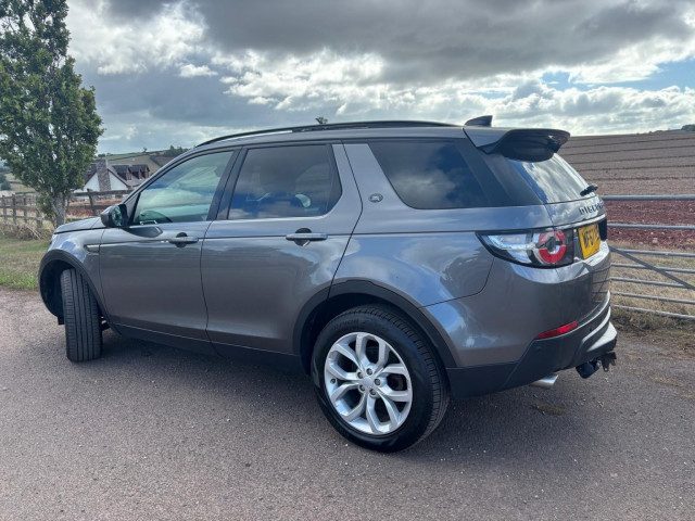Land Rover Discovery Sport - Image 5