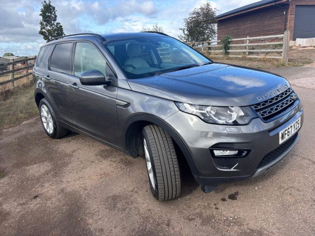 Land Rover Discovery Sport - Image 8