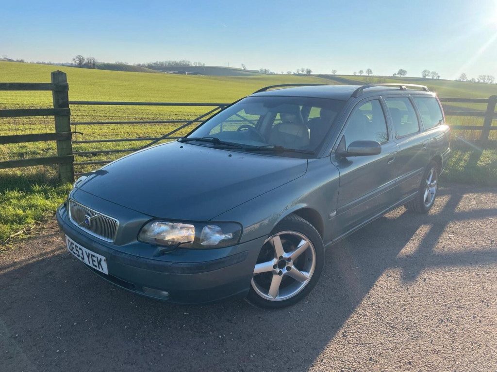 Volvo V70 - Image 2