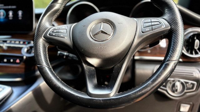 Mercedes-Benz V Class - Image 19