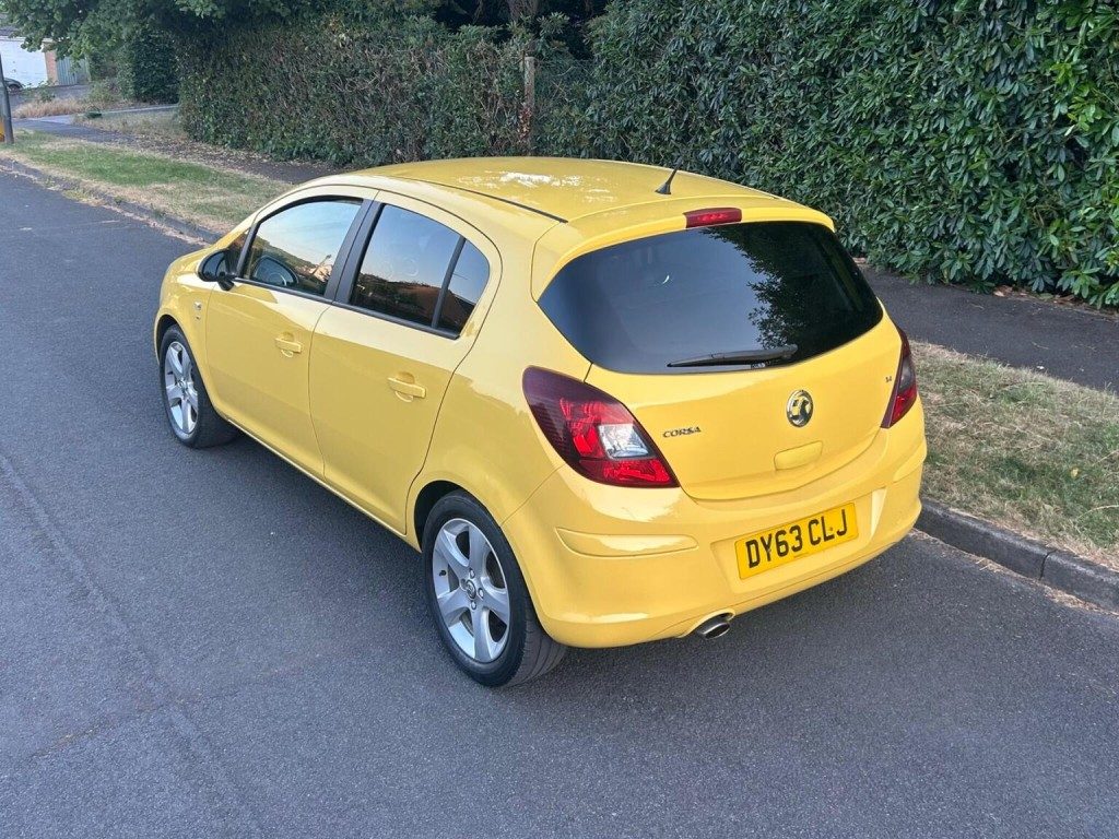 Vauxhall Corsa - Image 11