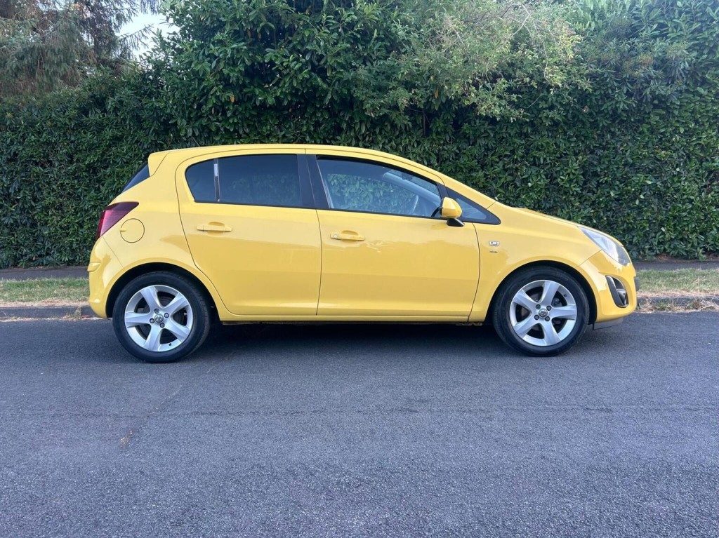 Vauxhall Corsa - Image 16