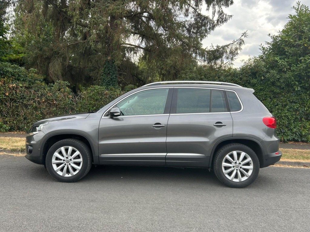 Volkswagen Tiguan - Image 8