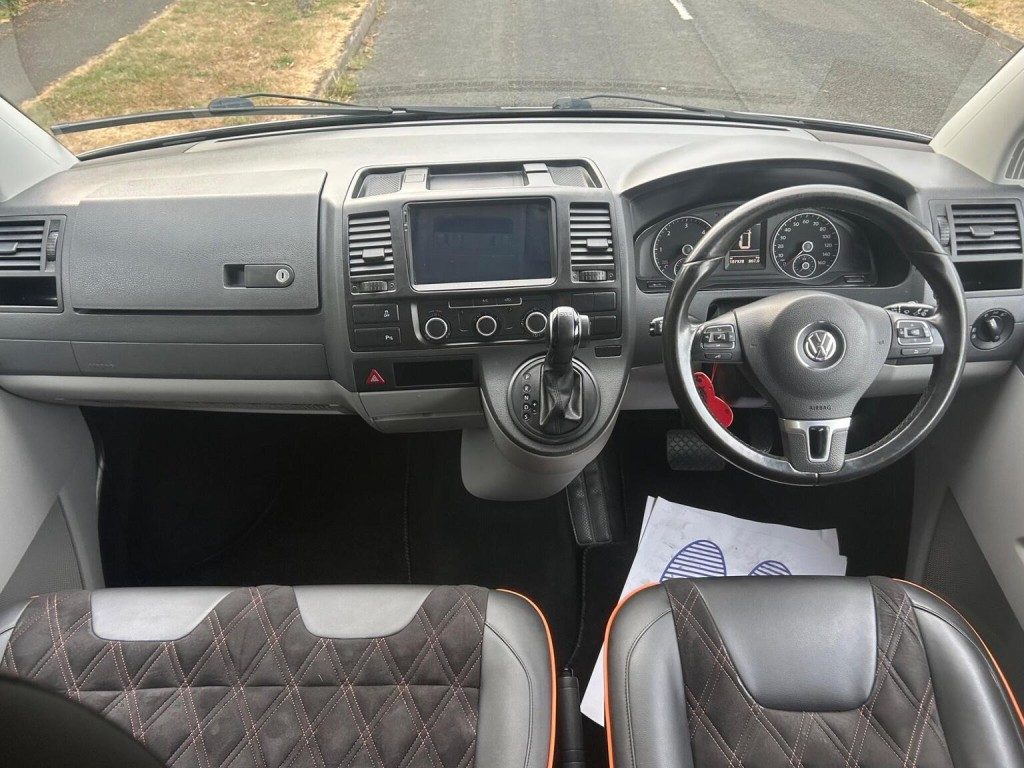 Volkswagen Transporter - Image 4