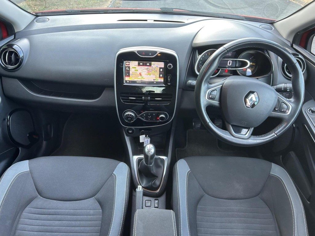 Renault Clio - Image 3