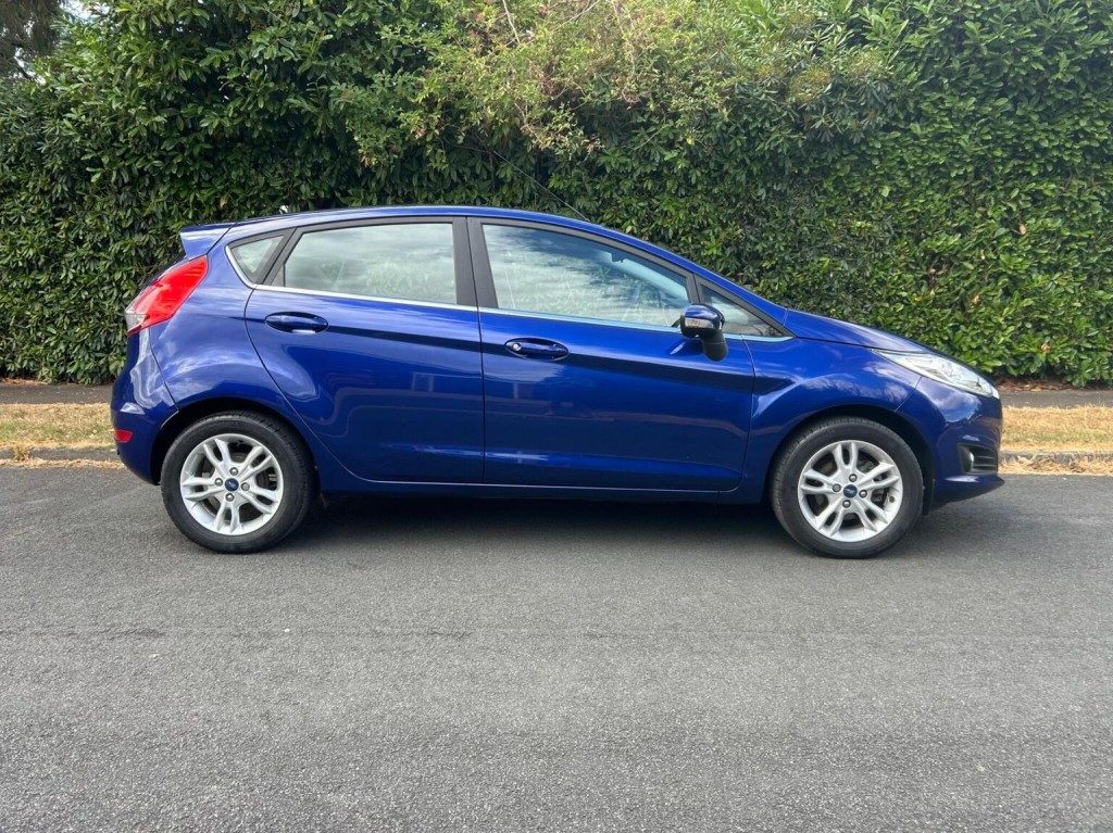 Ford Fiesta - Image 18