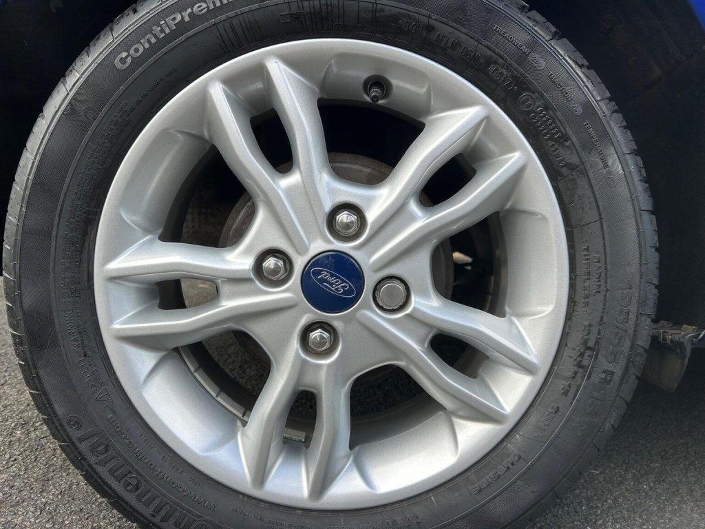 Ford Fiesta - Image 20