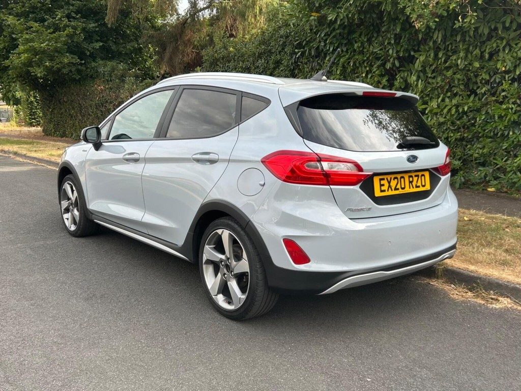 Ford Fiesta - Image 11