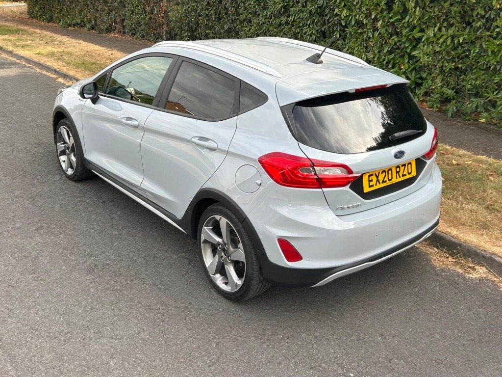 Ford Fiesta - Image 12