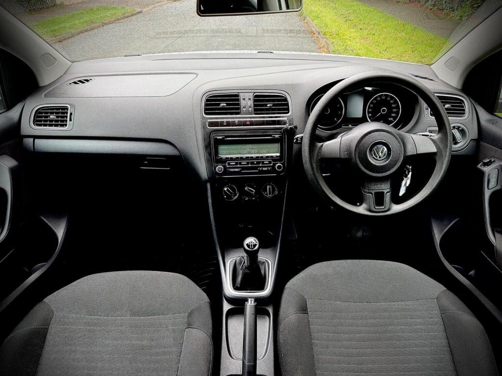 Volkswagen Polo - Image 5