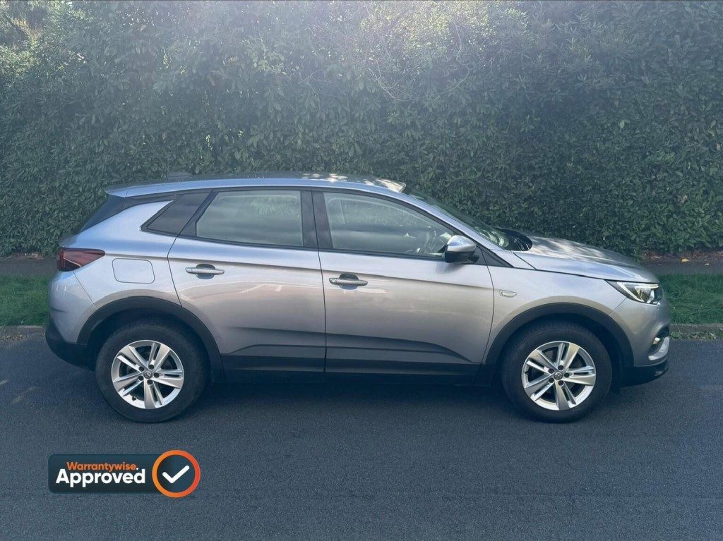 Vauxhall Grandland X - Image 18