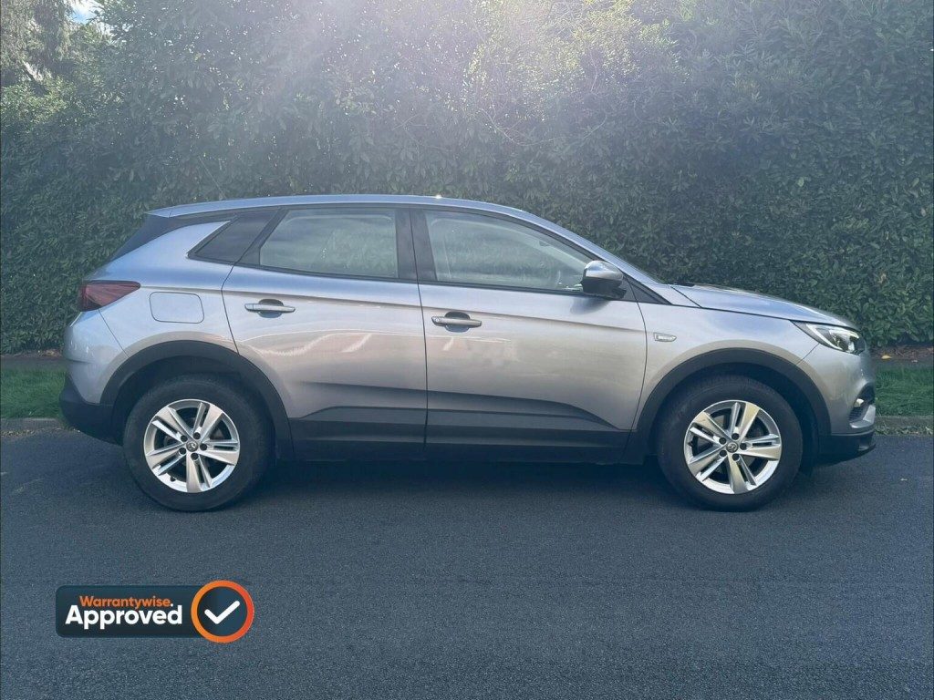 Vauxhall Grandland X - Image 19