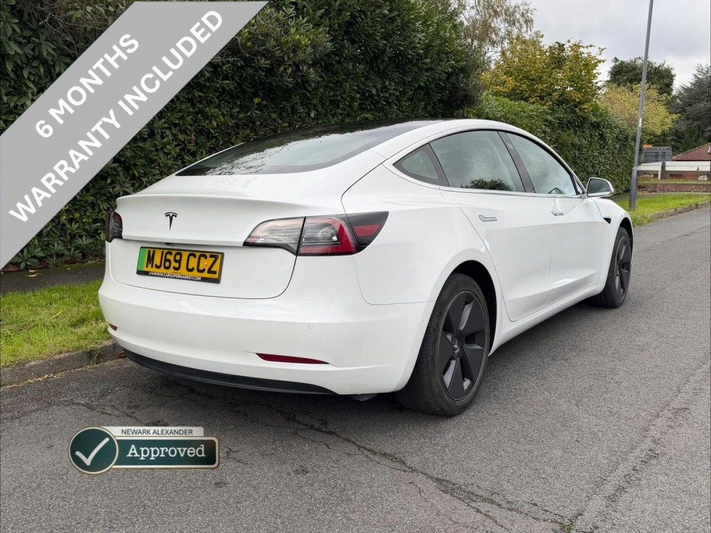 Tesla Model 3 - Image 17