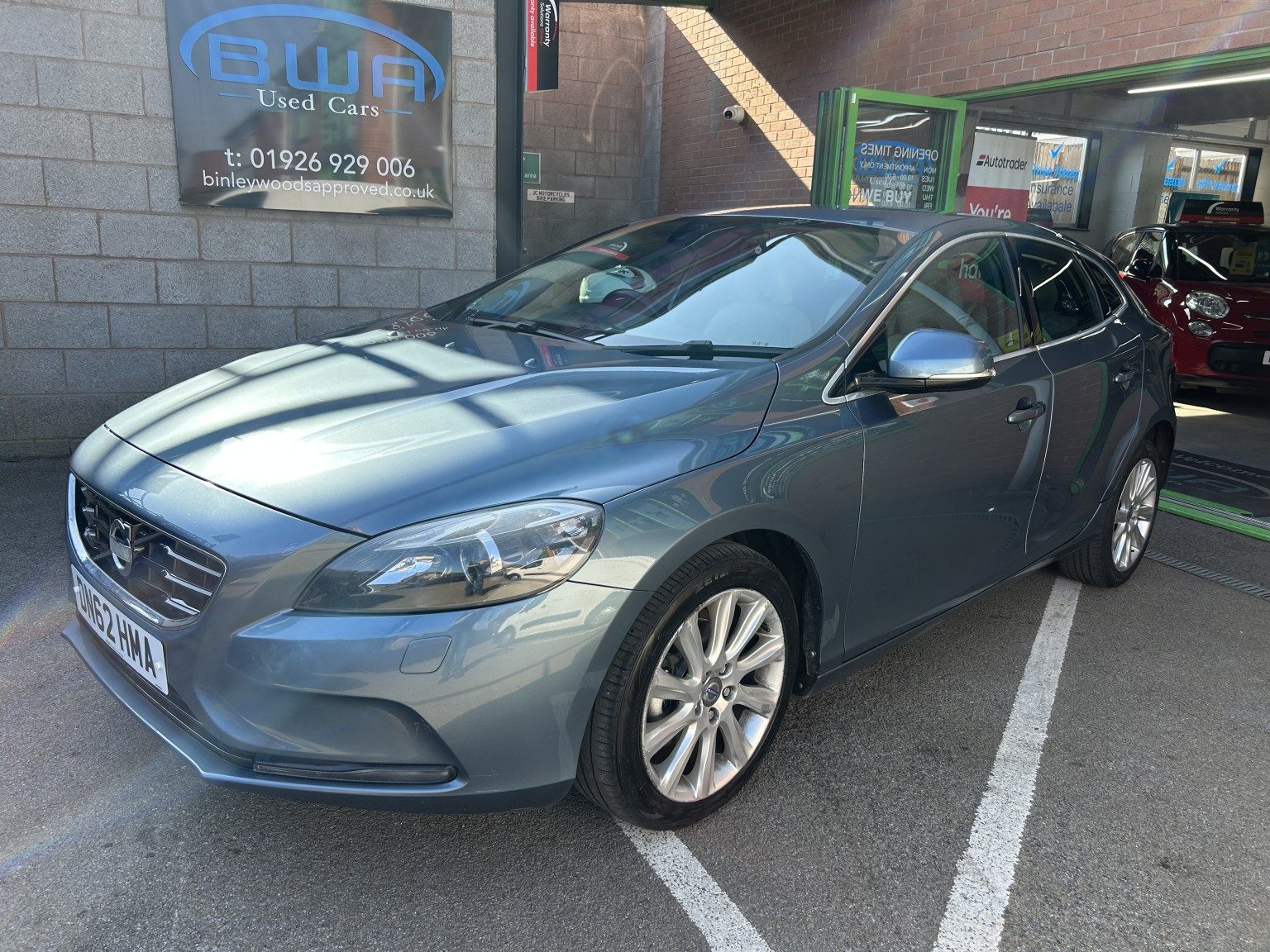 Volvo V40 - Image 5