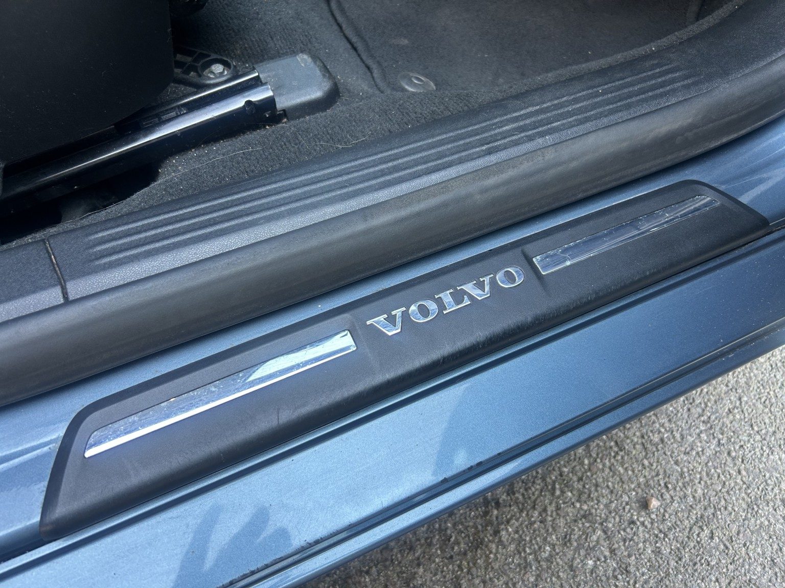 Volvo V40 - Image 14