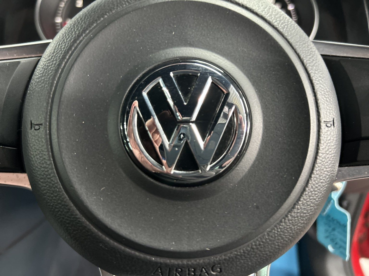Volkswagen Golf - Image 14