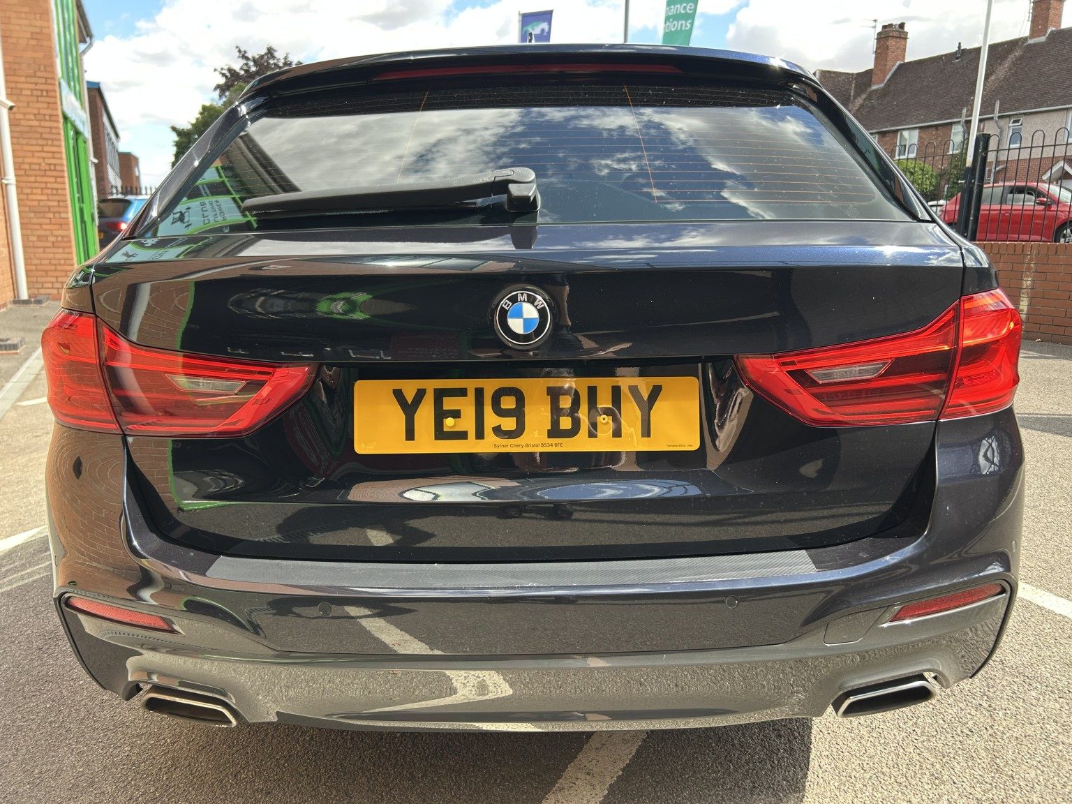 Bmw 5 Series - Image 15