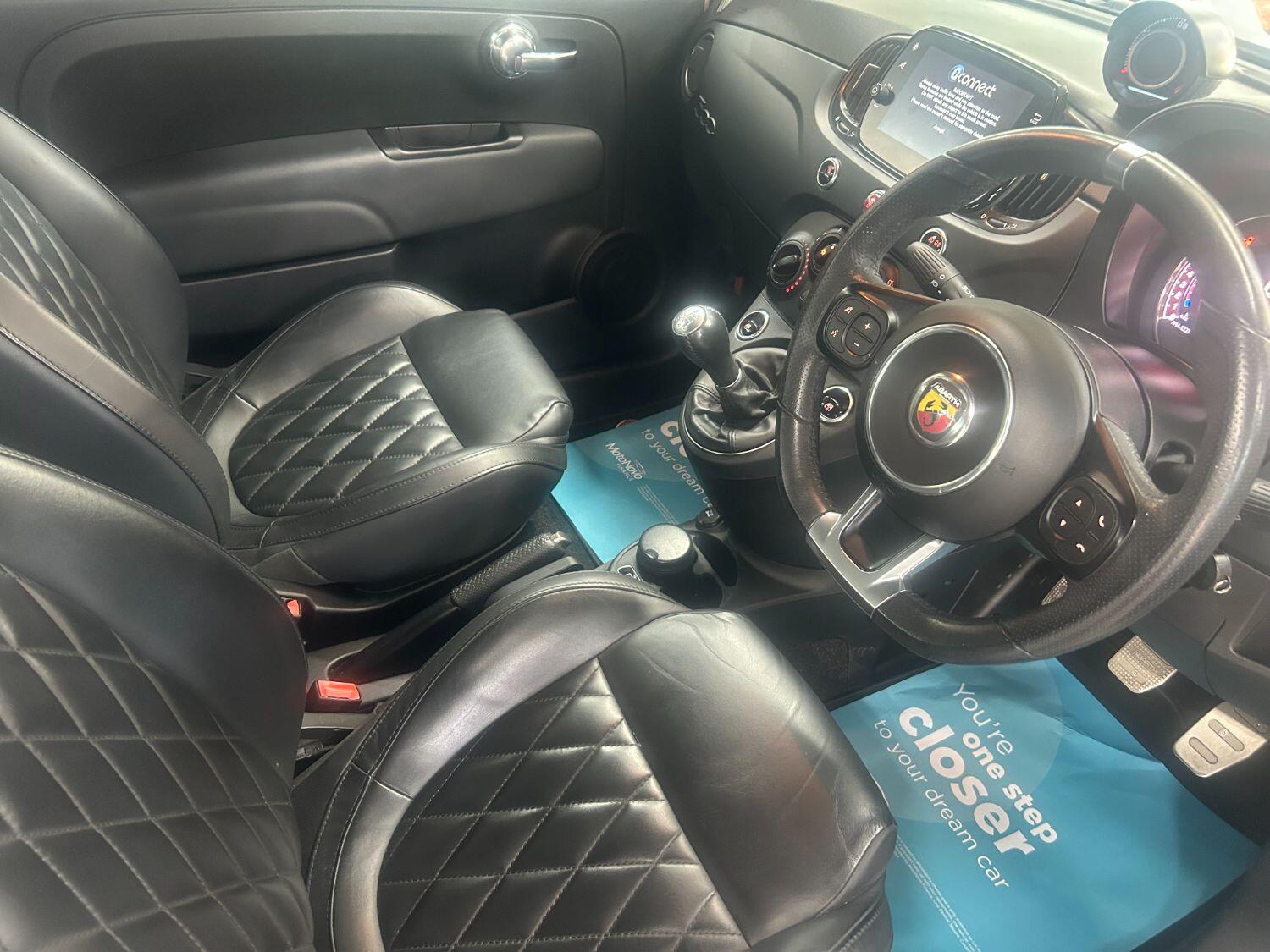Abarth 595 - Image 9