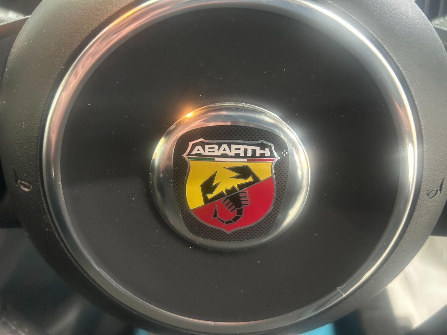 Abarth 595 - Image 11