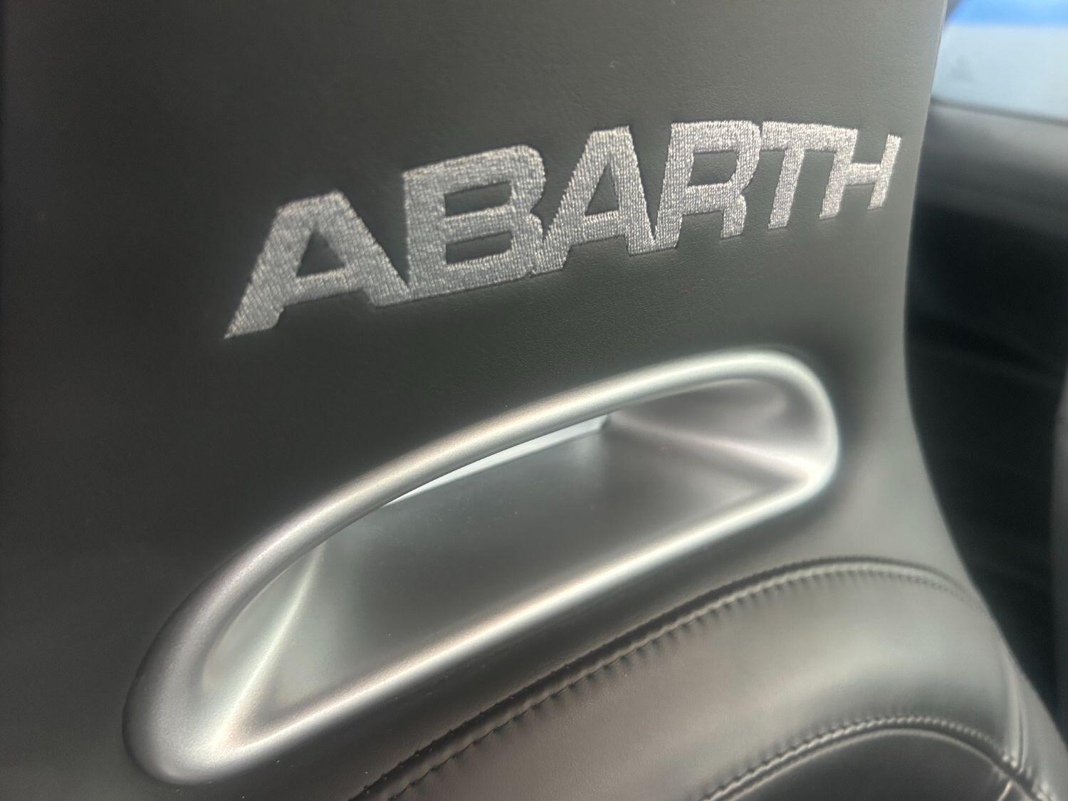 Abarth 595 - Image 17