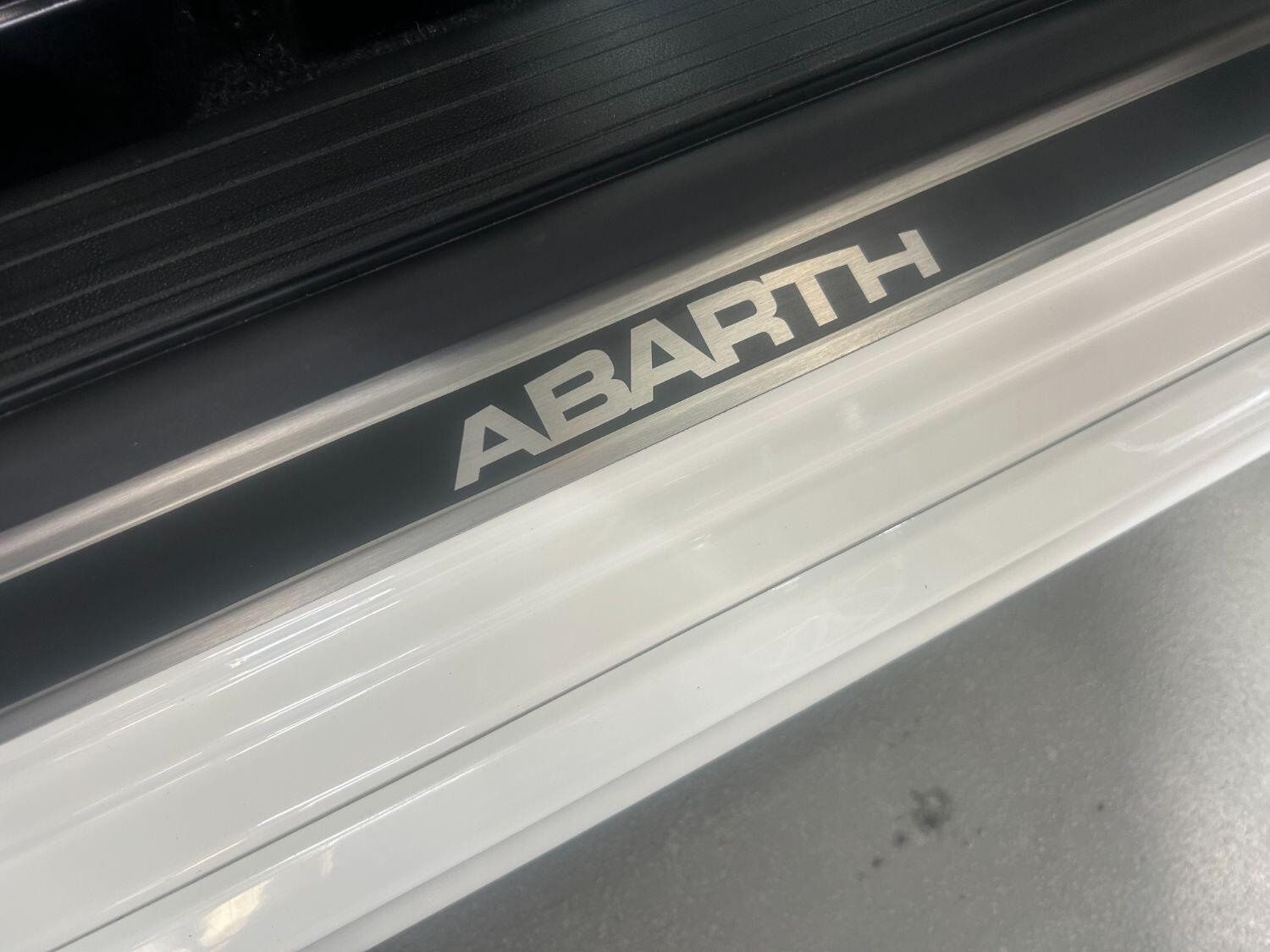 Abarth 595 - Image 19