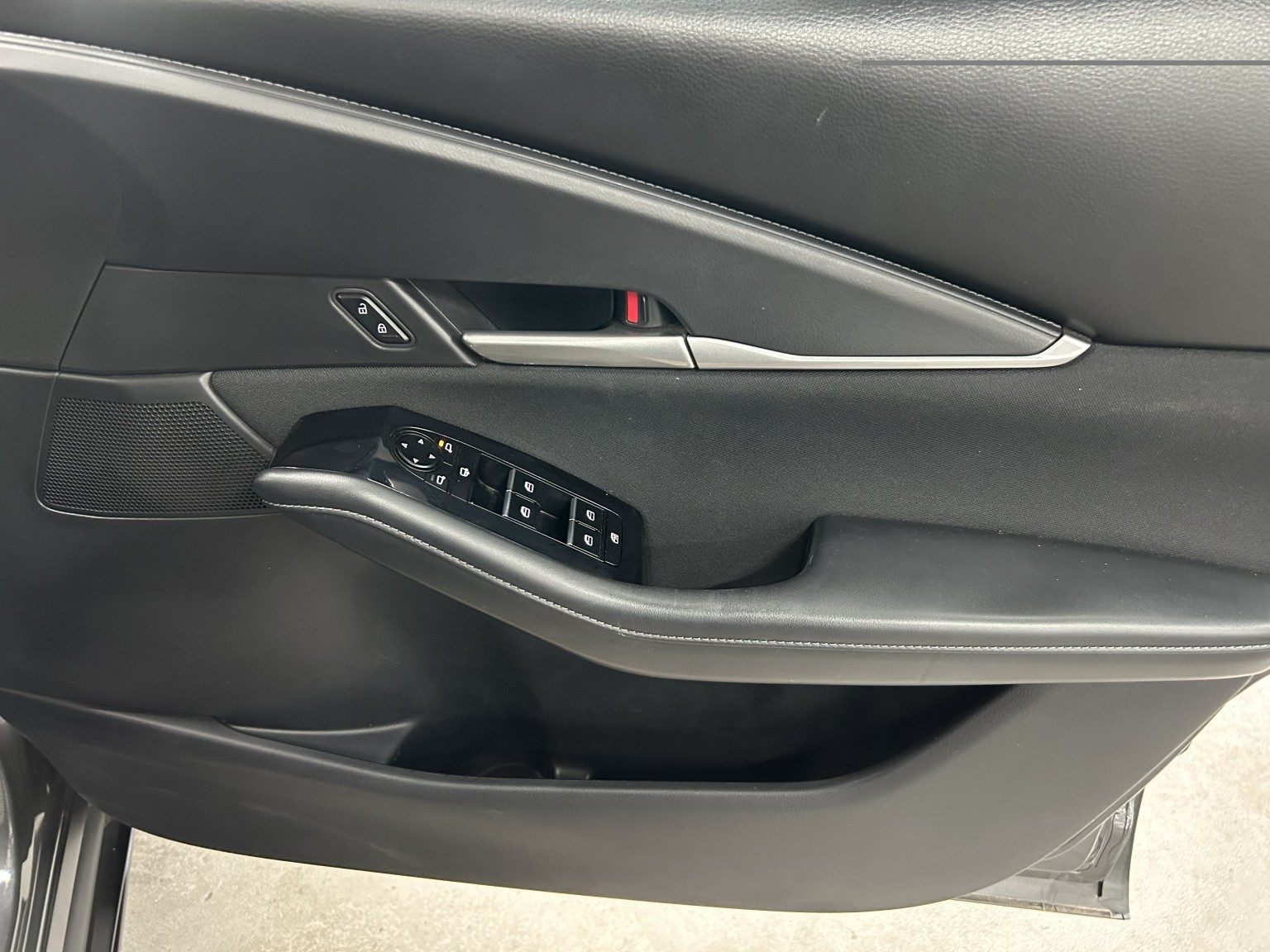 Mazda Cx-30 - Image 20