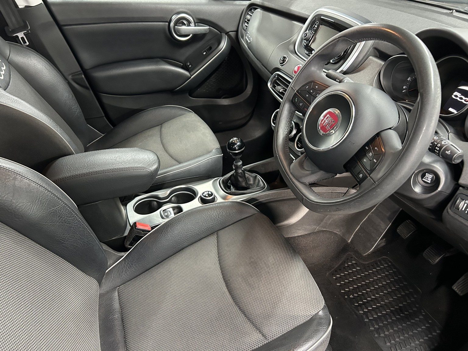 Fiat 500X - Image 8