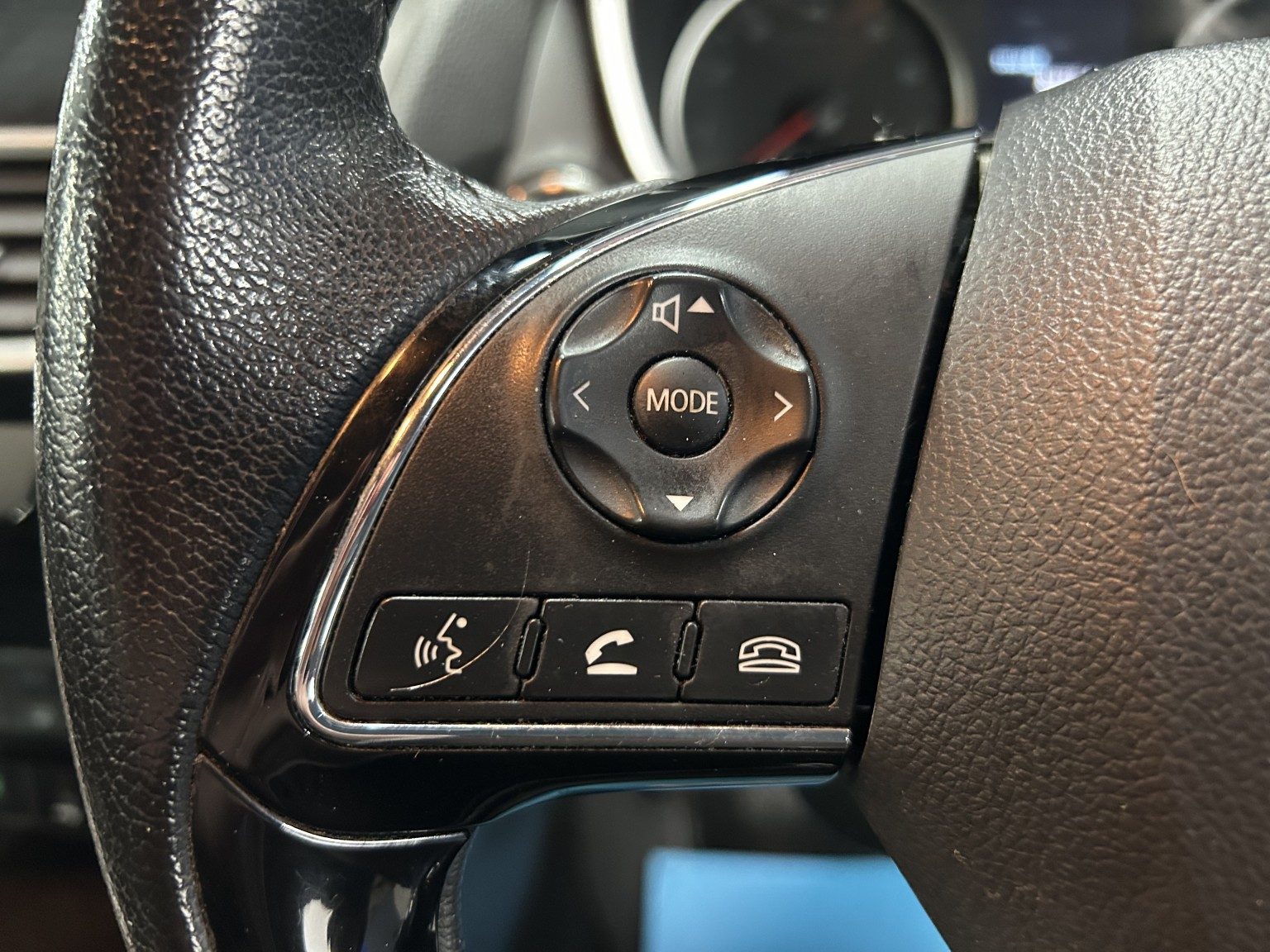 Mitsubishi Eclipse Cross - Image 12
