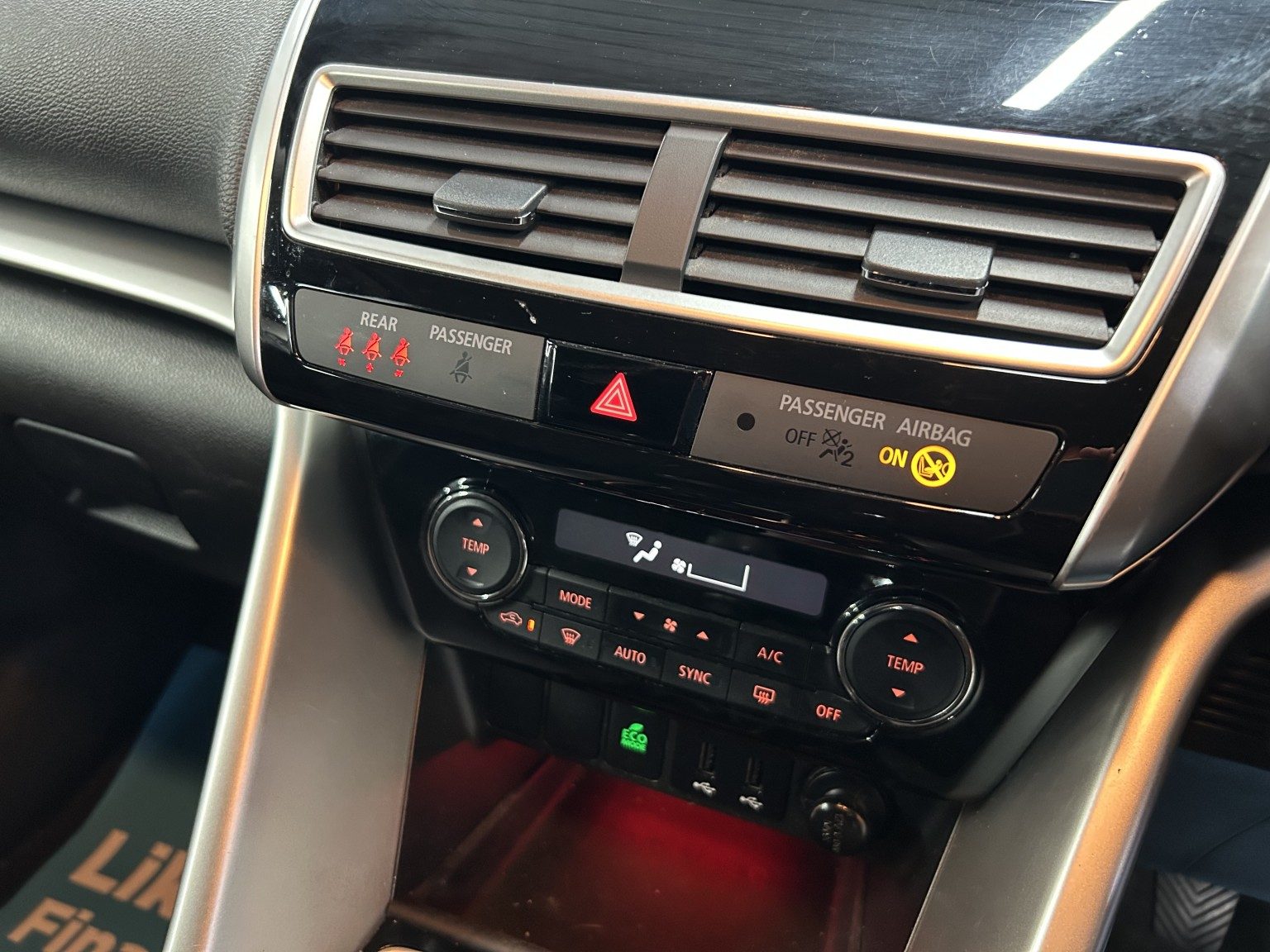 Mitsubishi Eclipse Cross - Image 15