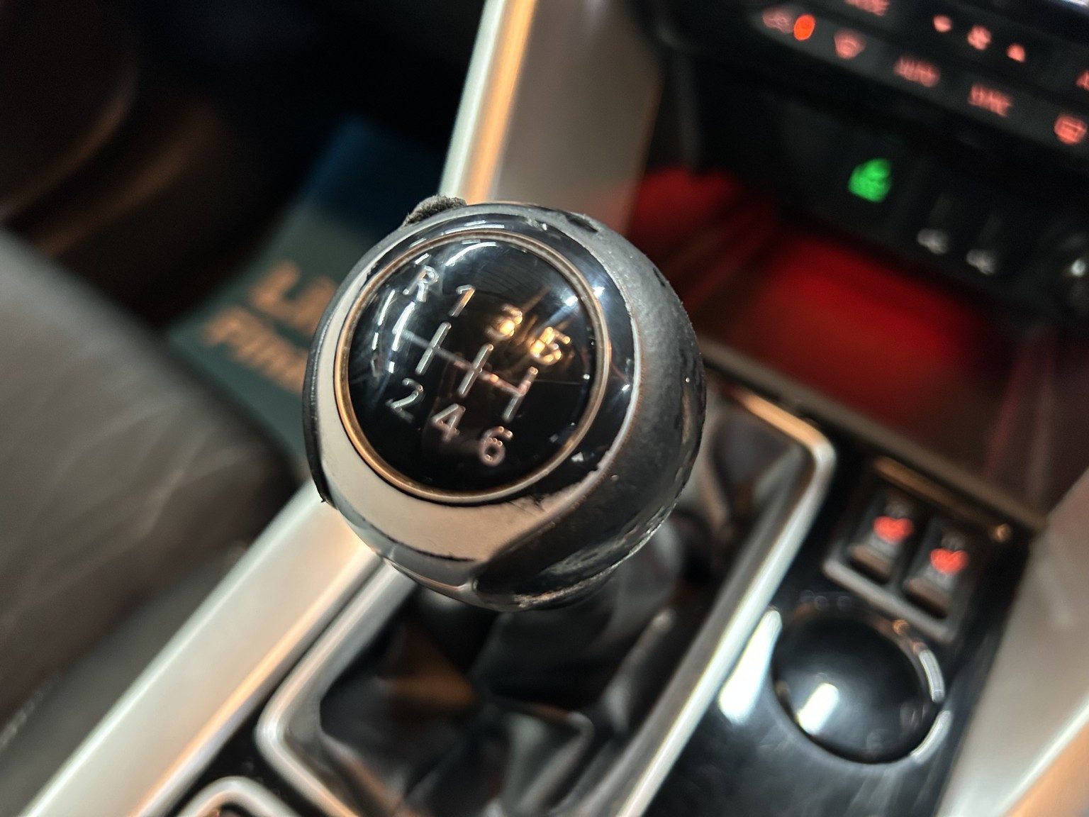 Mitsubishi Eclipse Cross - Image 16
