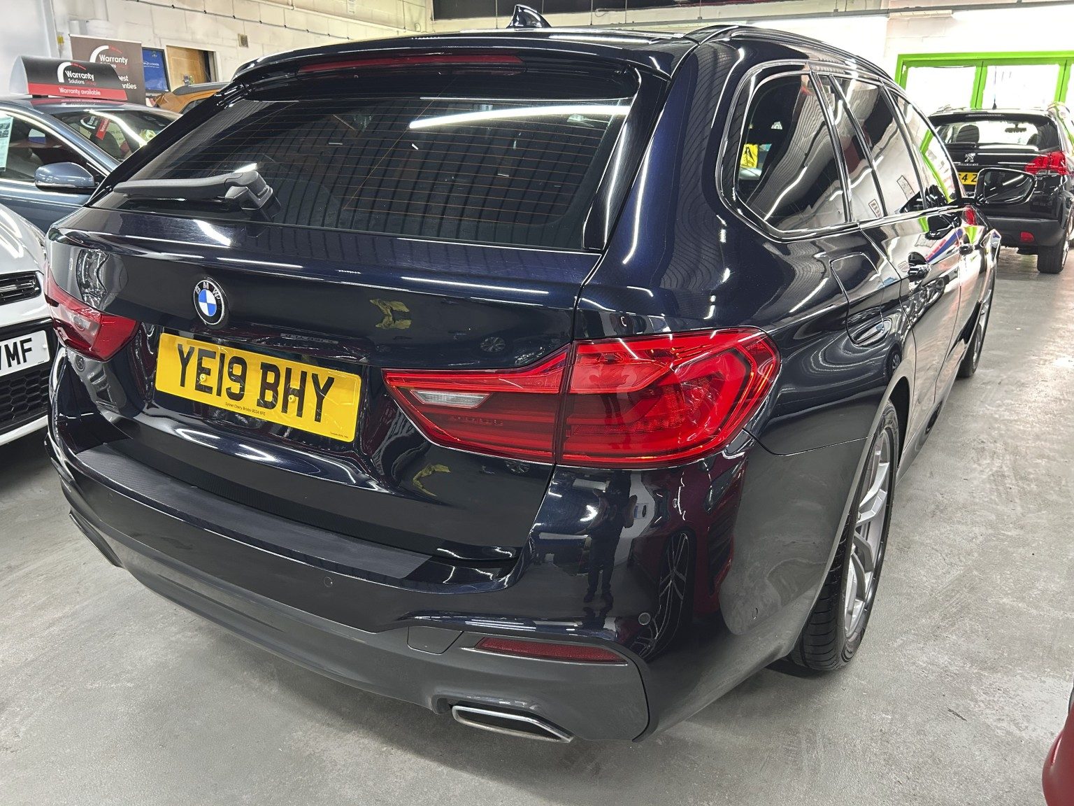 Bmw 5 Series - Image 4