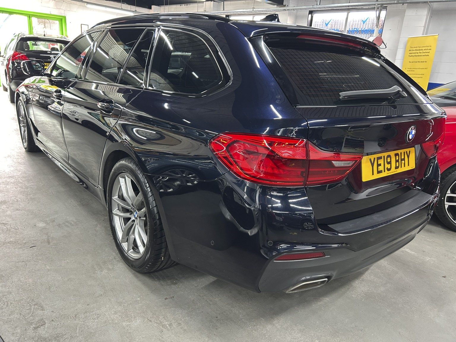 Bmw 5 Series - Image 6