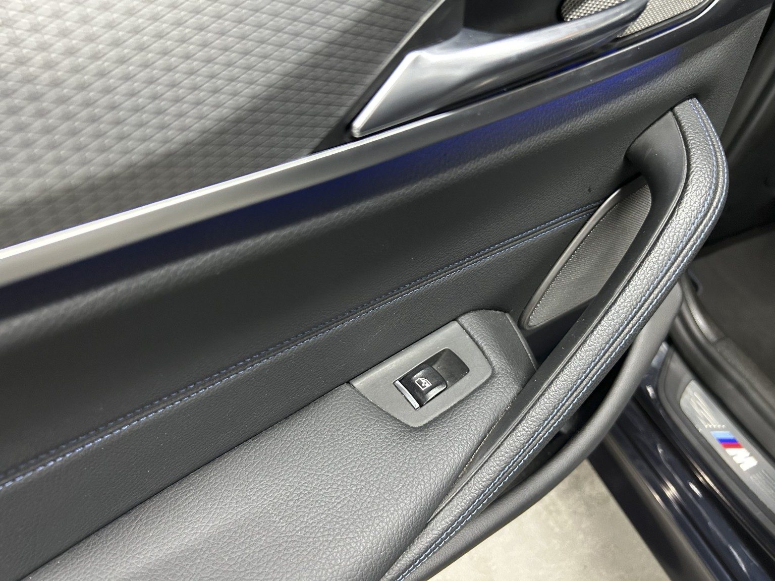 Bmw 5 Series - Image 15