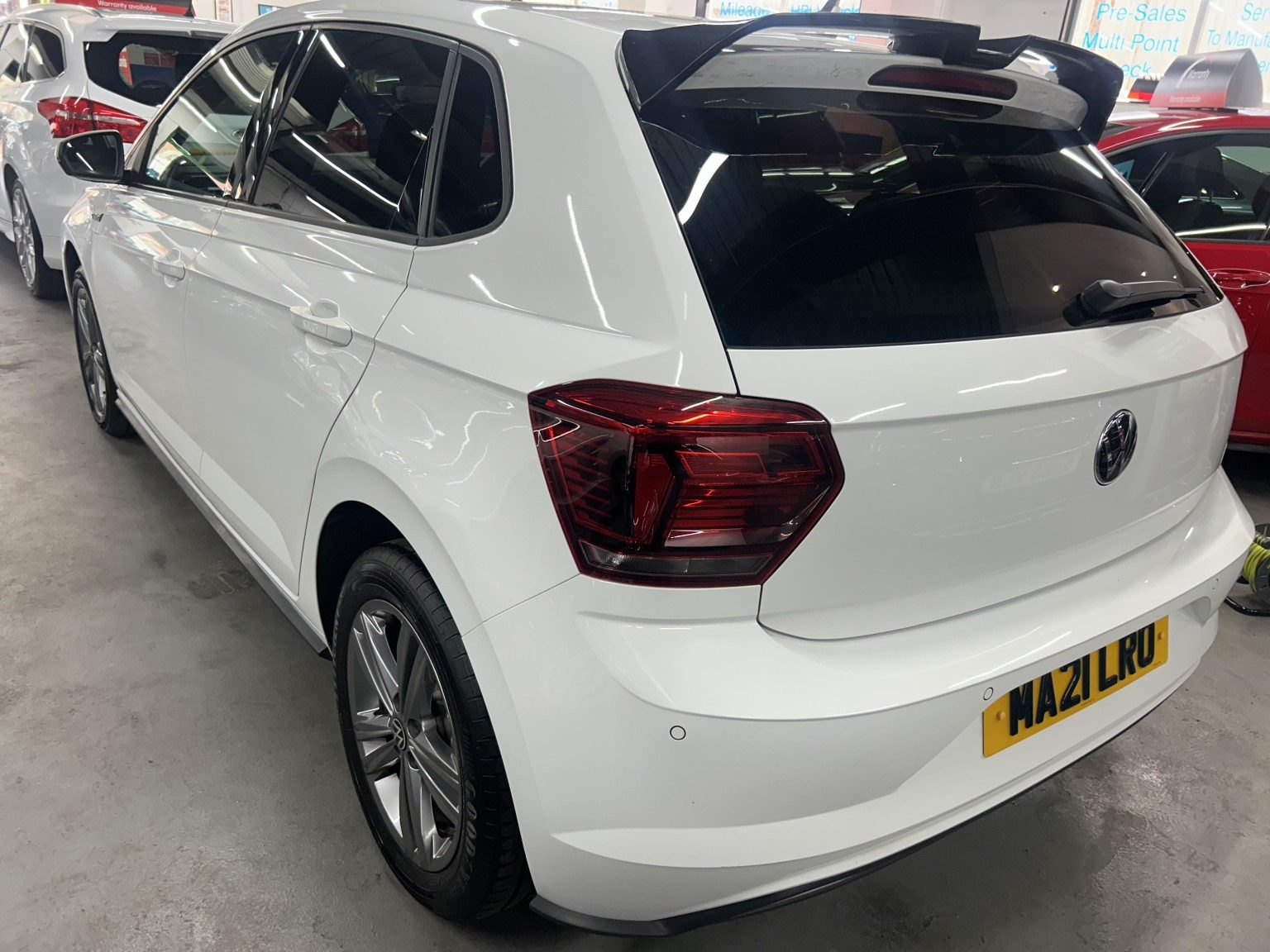 Volkswagen Polo - Image 4