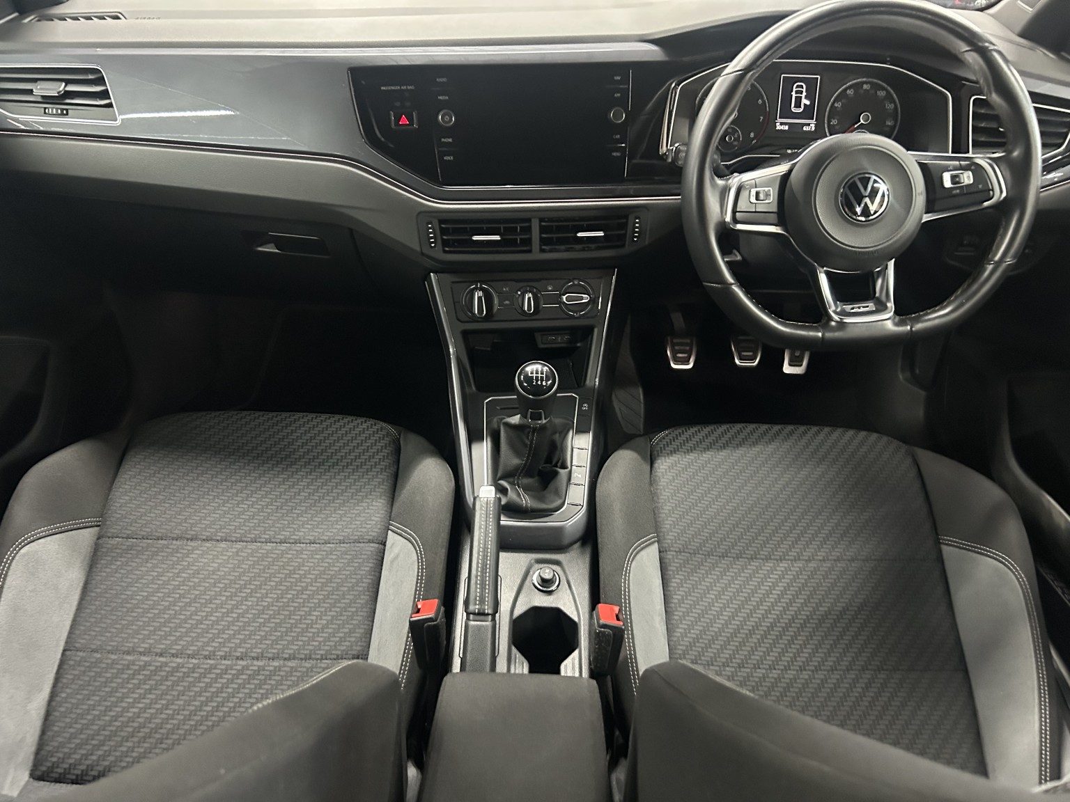 Volkswagen Polo - Image 7
