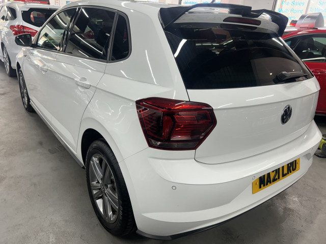 Volkswagen Polo - Image 18
