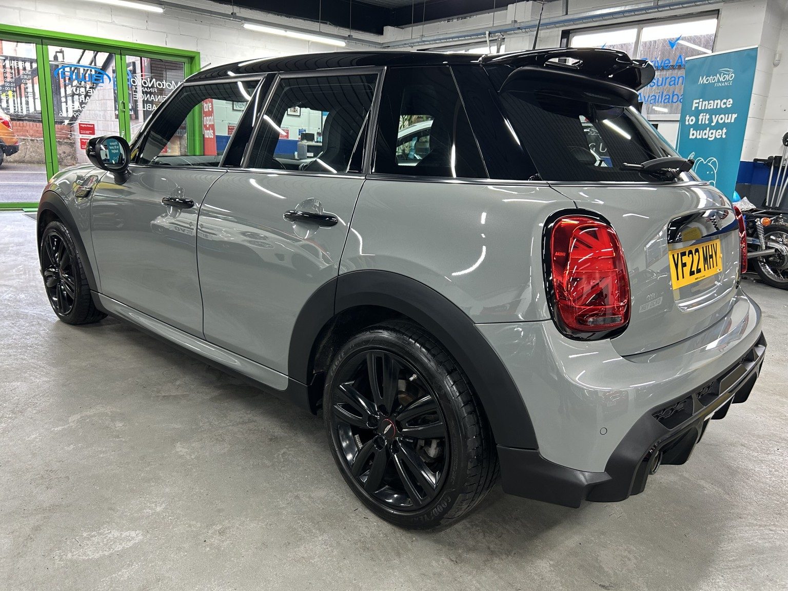 Mini Hatch - Image 4