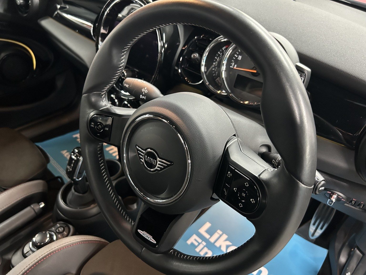 Mini Hatch - Image 8