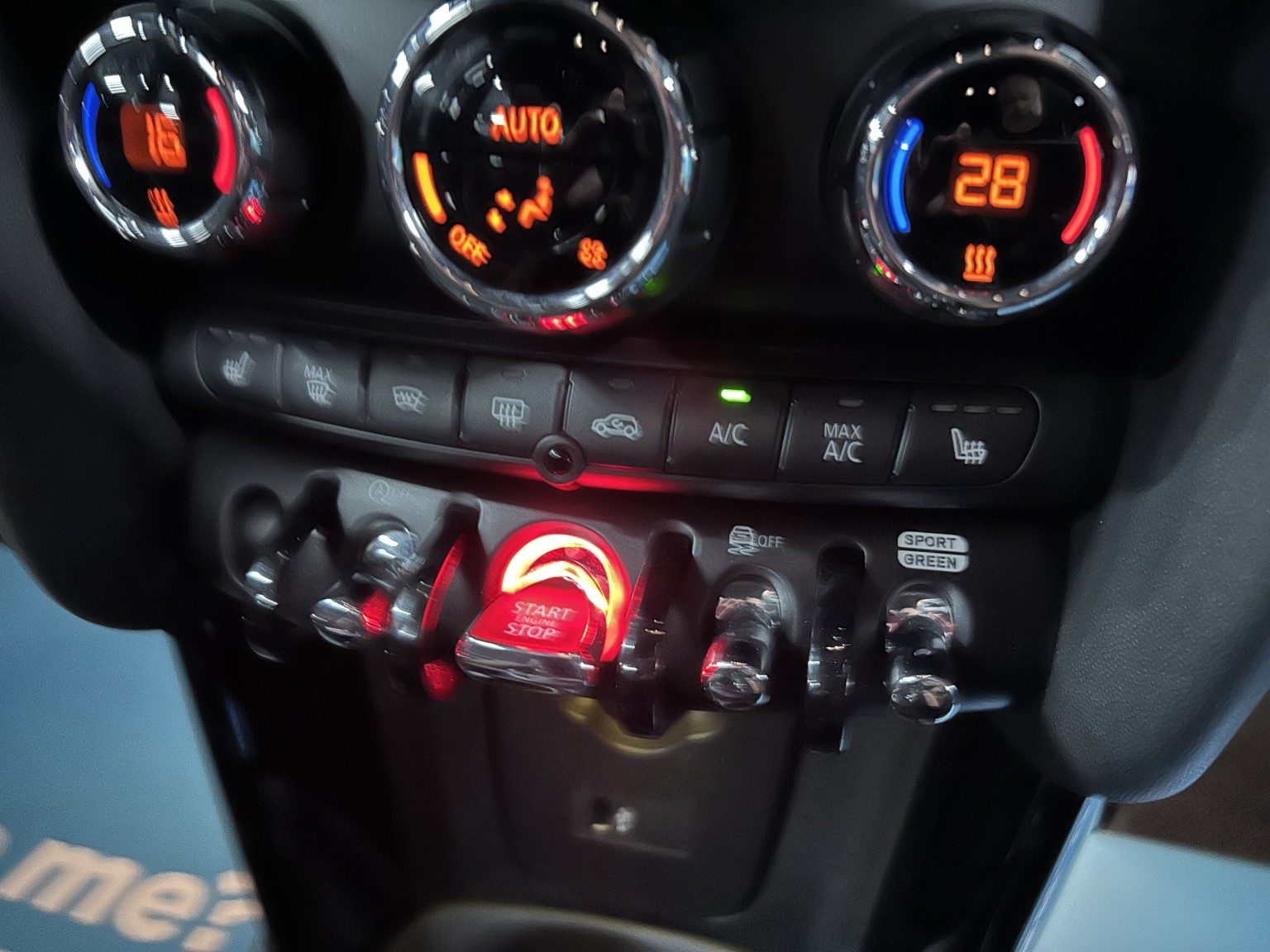 Mini Hatch - Image 20
