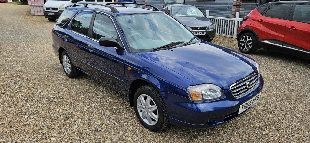 2001 Suzuki Baleno in lincoln