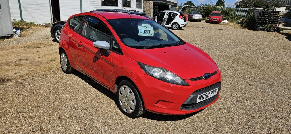 2009 Ford Fiesta in lincoln