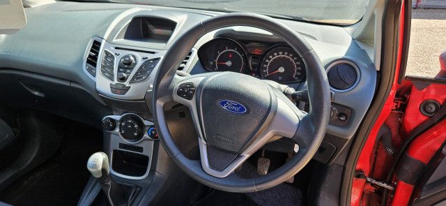 Ford Fiesta - Image 4