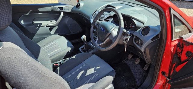 Ford Fiesta - Image 5