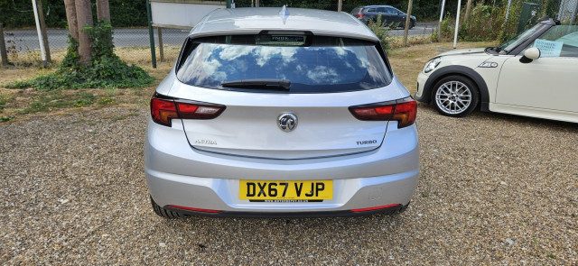 Vauxhall Astra - Image 10