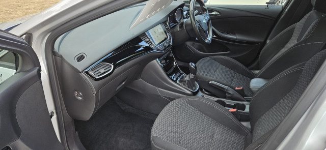 Vauxhall Astra - Image 14