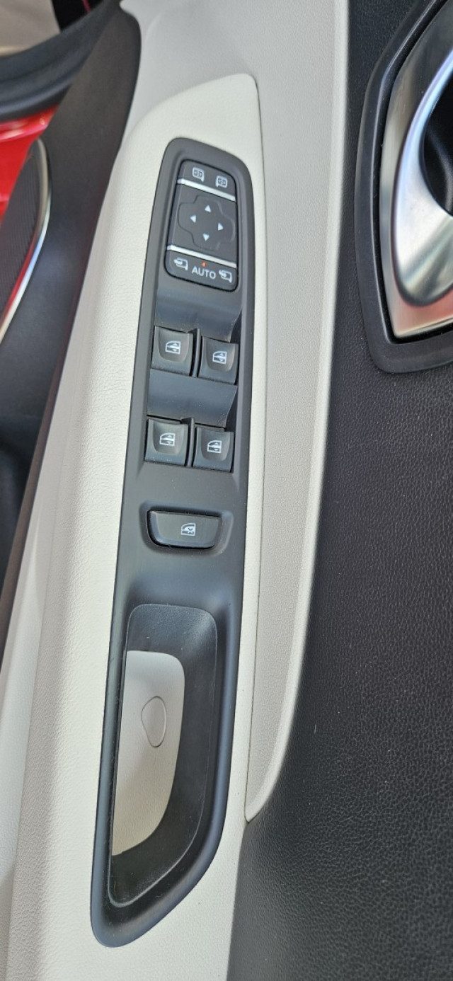 Renault Captur - Image 8